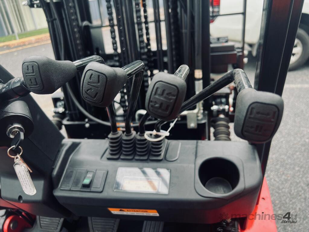 New Duel Fuel Forklift